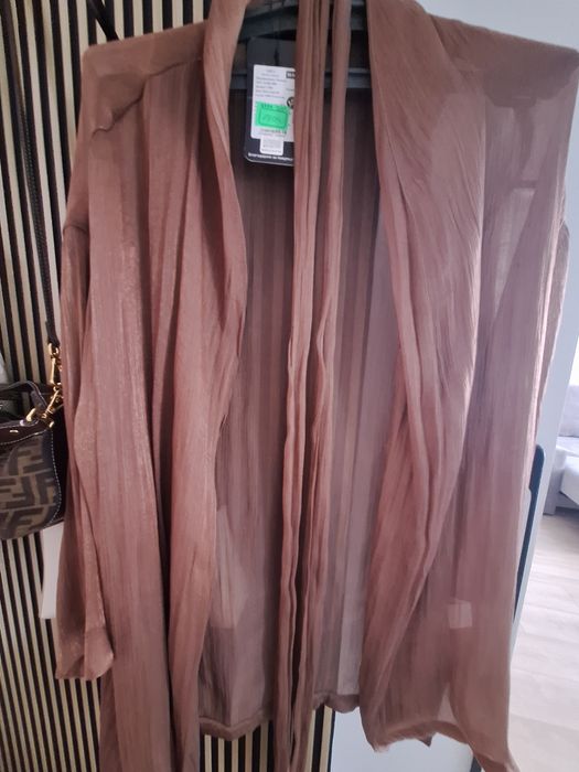 Продам женские платья