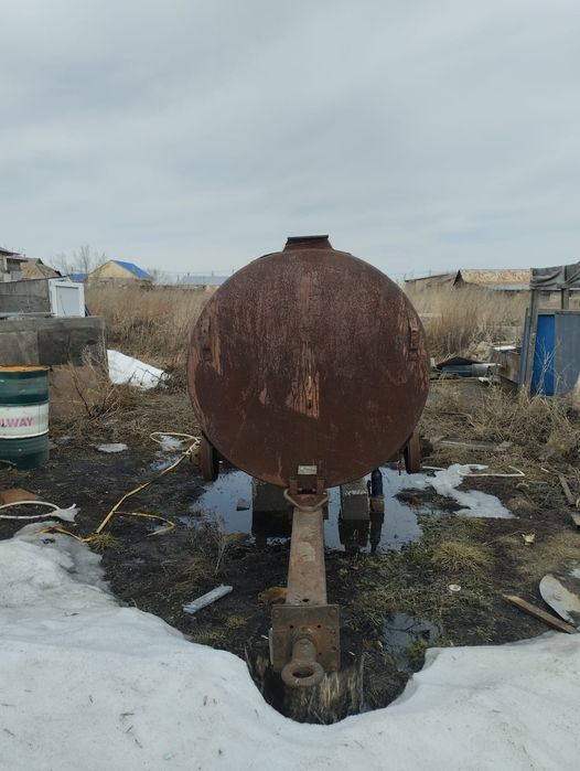 Цистерна Бочка 3 куб ходовая