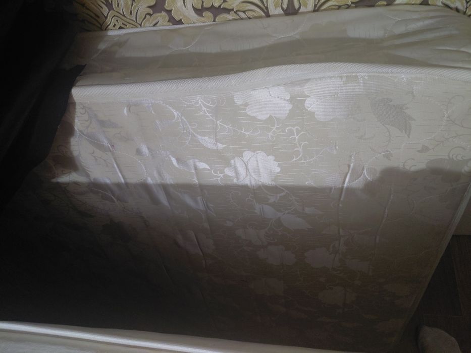 Продам б/у матрасы 1спалка