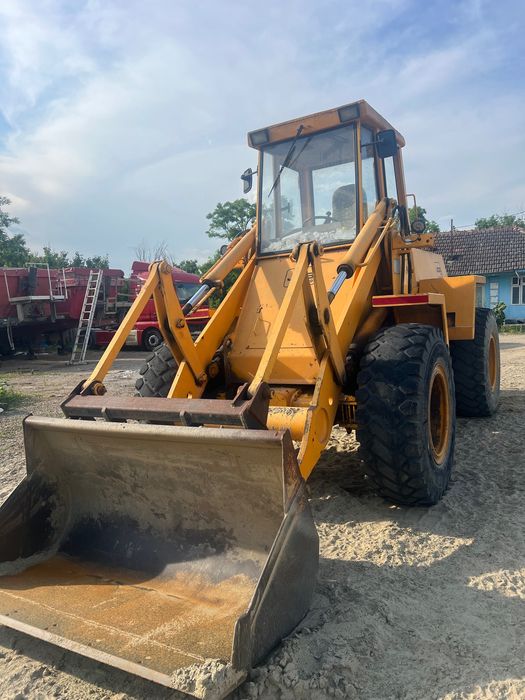 Încărcător frontal JCB 420
