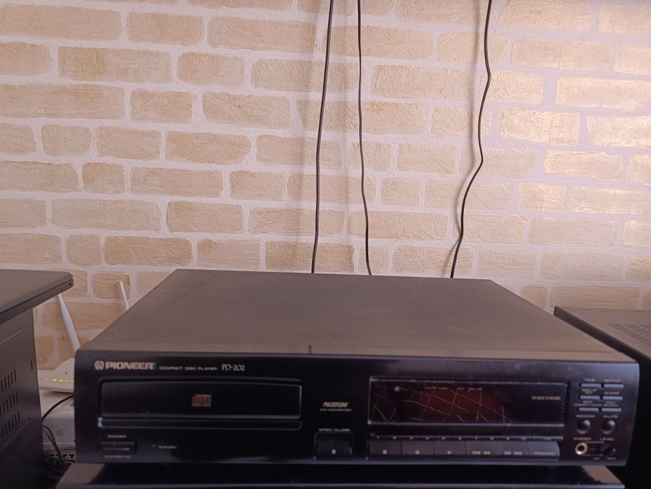 СД проигрыватель Pioneer pd-202