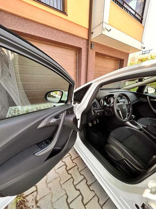 Opel Astra 1.6 CDTI Гаранция + сервизна книжка