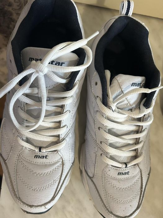 Маратонки мъжки.