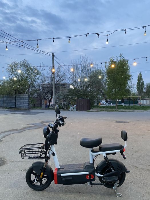 Продам скутер  Davi
