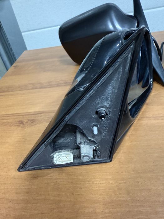 Боковое зеркало на бмв Е34 до рестайлинг