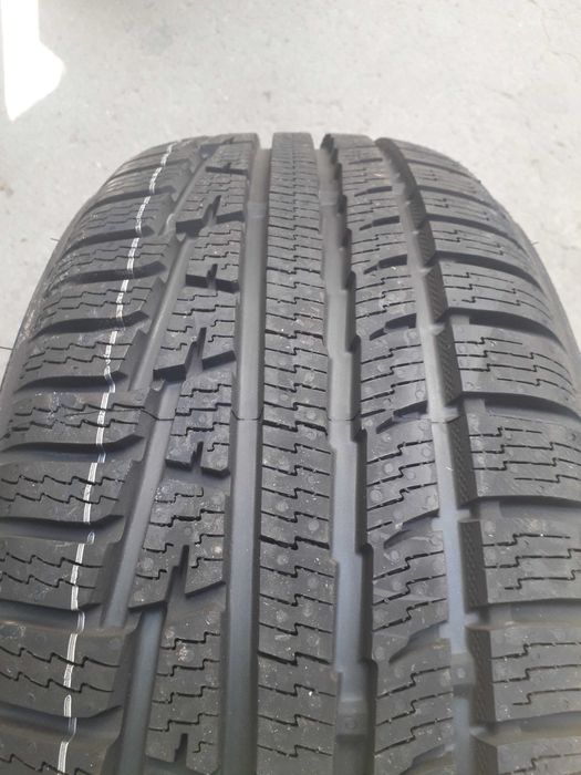 Нови зимни гуми R17 205/50 Nokian WRA3 AllWeatherPlus Run-Flat 89V M+S