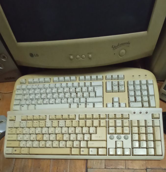 Компьютер старого образца