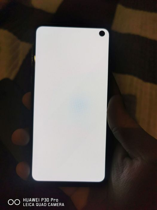 Samsung S10e 128гб