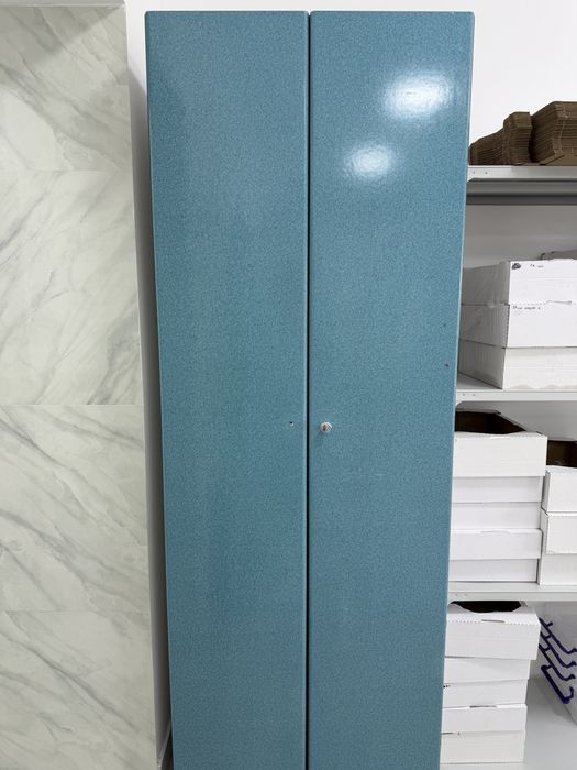 Шкаф для дома или офиса