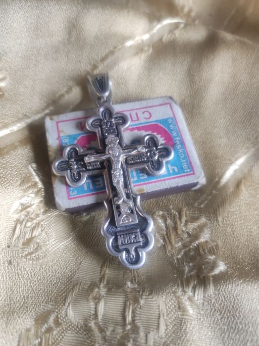 Обменяю крест серебро