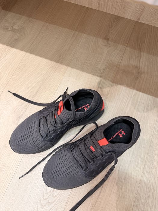 Кросовки Under Armour Phantom 1, размер 40,5