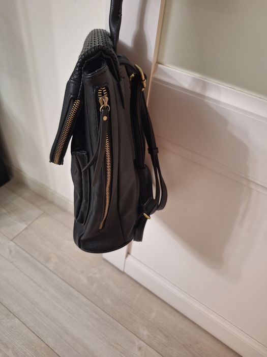 Продам кожаный рюкзак