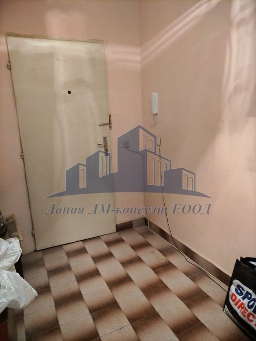 Продава се Двустаен апартамент в Шумен, Център - 62 кв.м за 1695 €/кв.м - Снимка #5