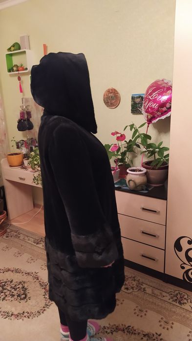 Продам норковую шубу