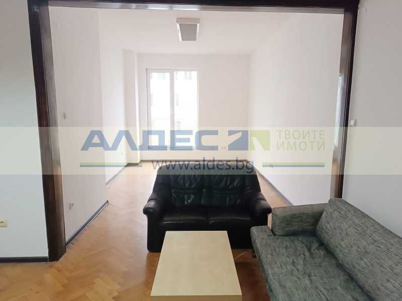 Дава се под наем Офис в София, Център - 120 кв.м за 600 € - Снимка #2