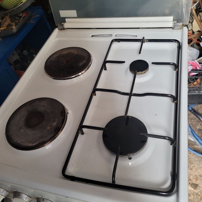 Печка газ и ток  .