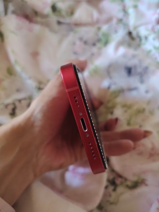 Iphone 13 в отлично състояние