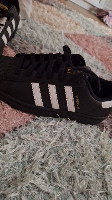 ADIDAS Superstar