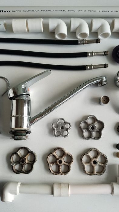 Сантехнические запчасти