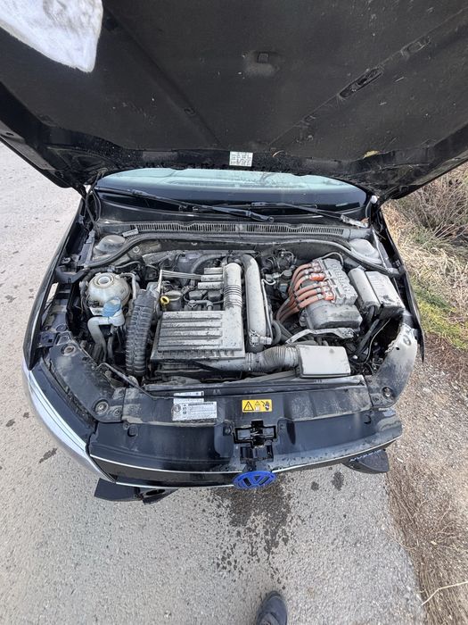 Dezmembrez VW Jetta 1.4 TSi Hybrid 2015