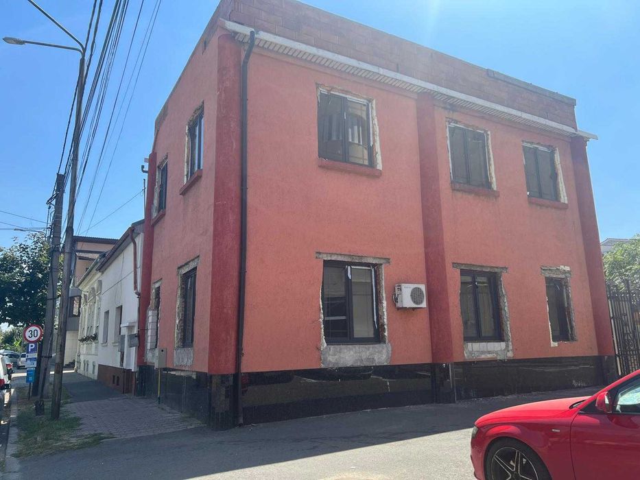 Casă individuală ultracentrală – Str. George Coșbuc, Arad | 210.000 €