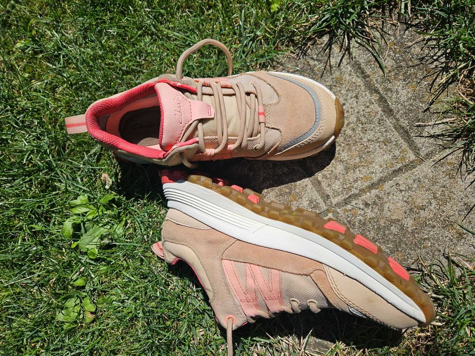 Clarks
Спортни обувки ATL Trek Path с велур 36 номер