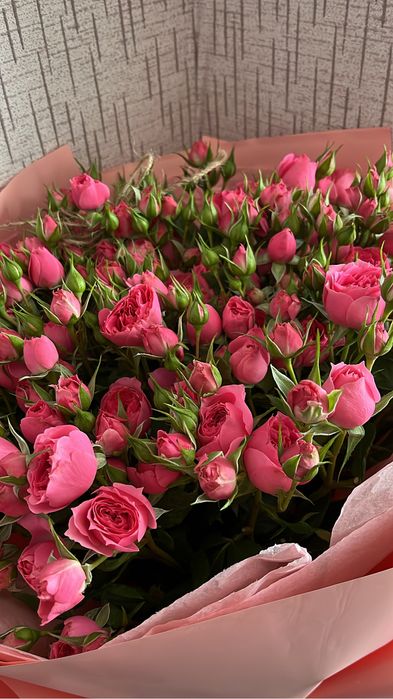 Кустовые розы очень красивые нежные цветы