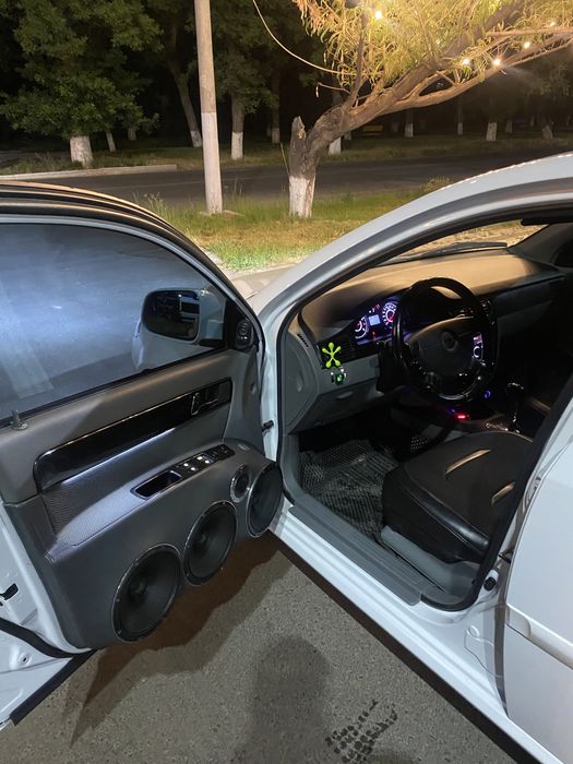 Jentra 4000$ avto zvuk aparaturaga kitgan