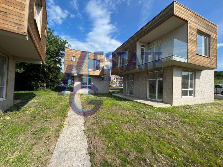 Продава се Къща в Созопол - 131 кв.м за 2062 €/кв.м - Снимка #1