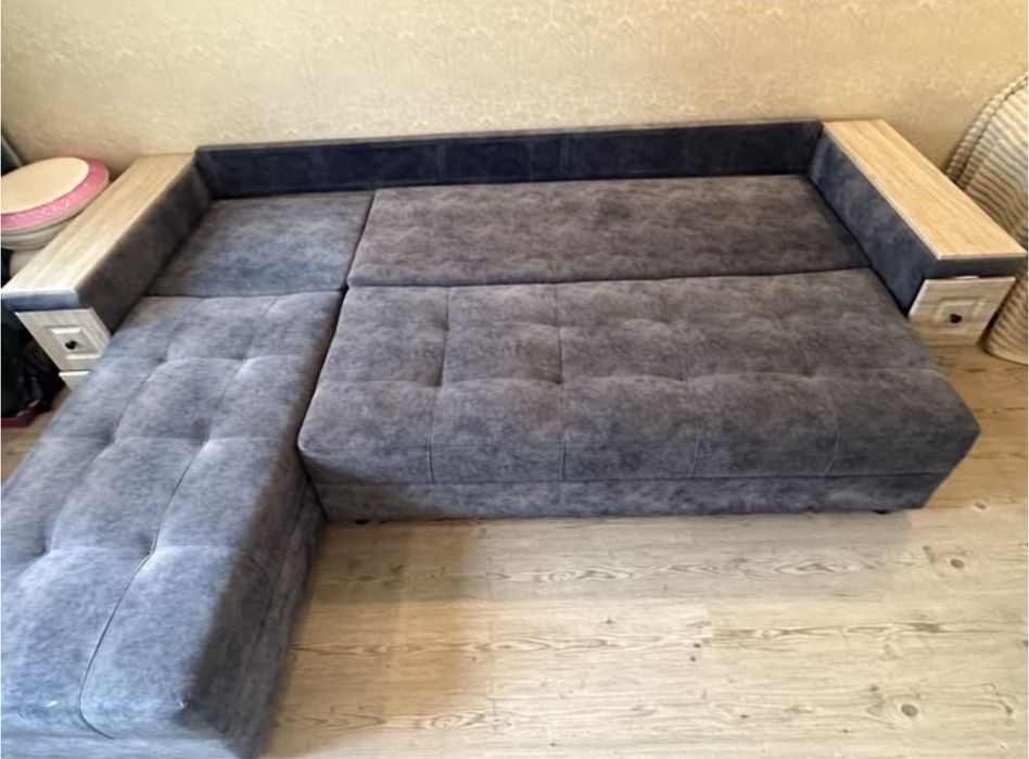 Продам срочно диван