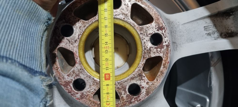 Jante + anvelope  235 50 R18