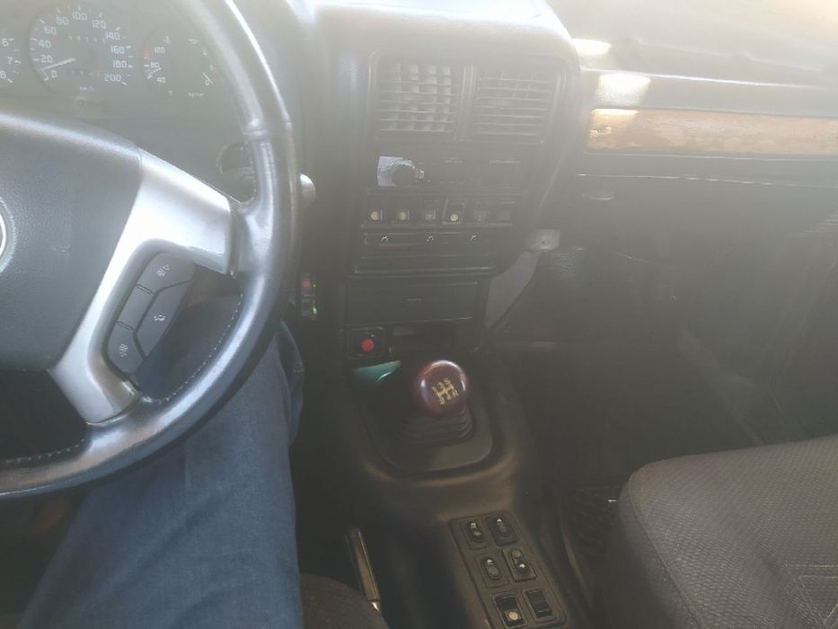 Volga moshinasi holati ortacha yurib turgan arendaga yoq faqat nahtga