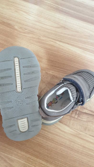 Кроссовки, ботинки