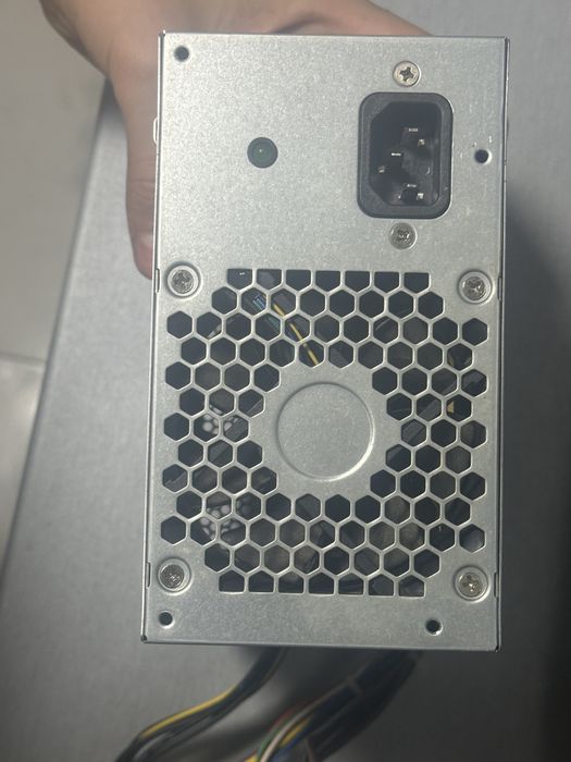 Sursa HP Workstation Z240 Tower 400W - L03088-001