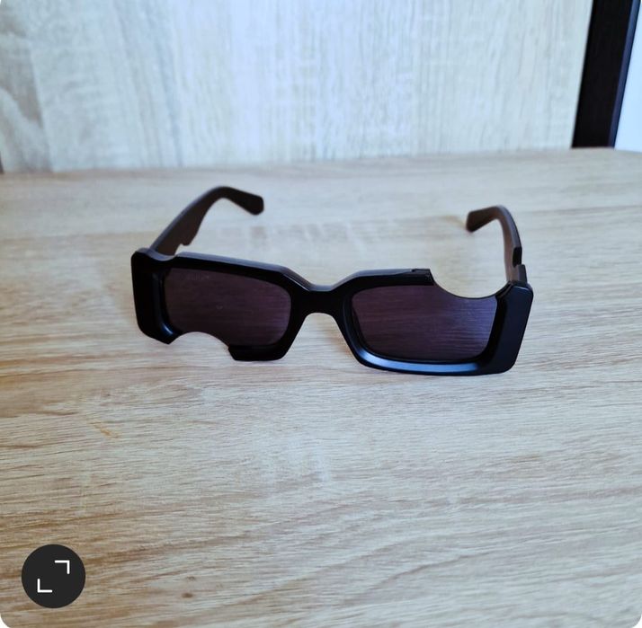 Ochelari de soare off white