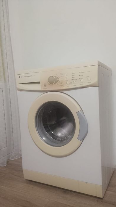 Продам стиральную машинку