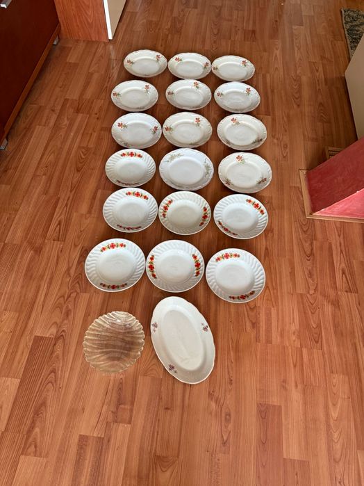 Порцеланови чинии - български