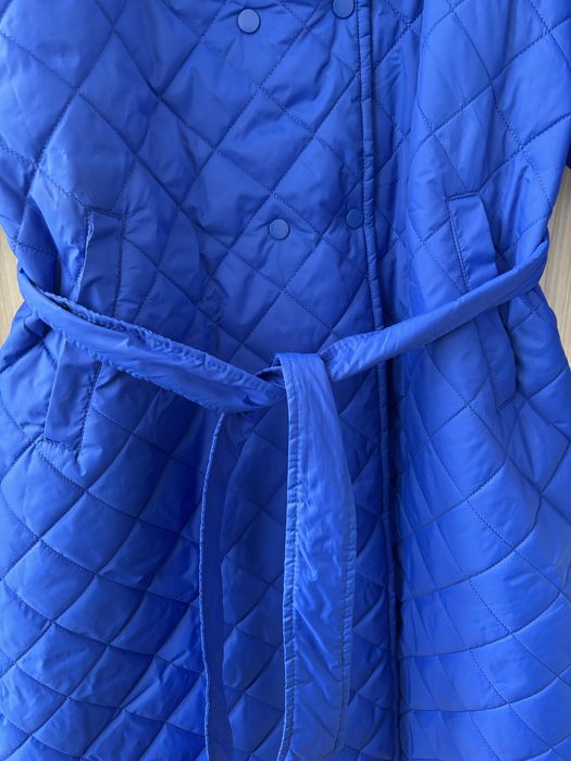 Подам плащ женский