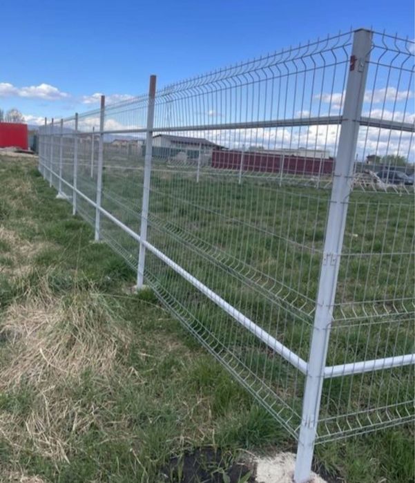 Vand garduri din plasa burdurata