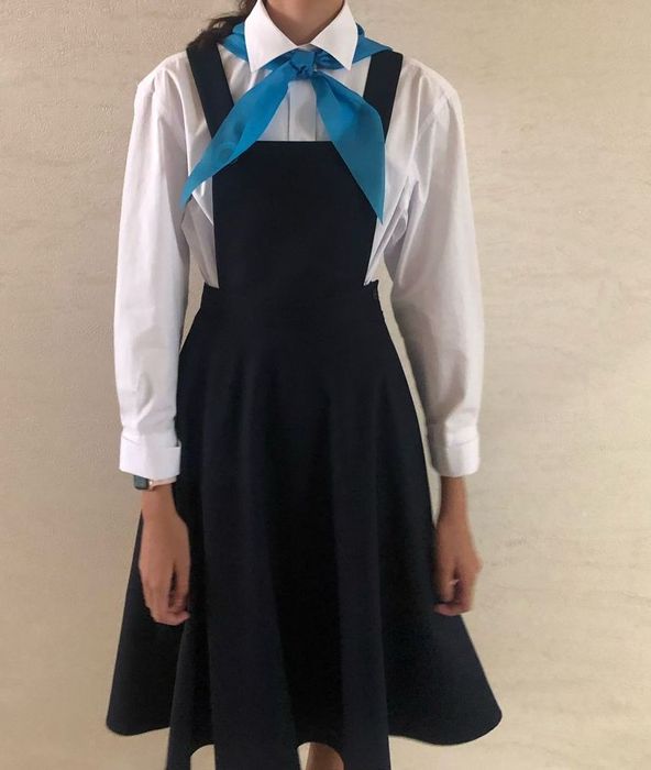 Продам школьный сарафан