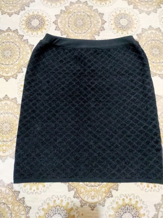 ВСЁ ПО 25000 сум. Продаются юбки,, размер 48-50.