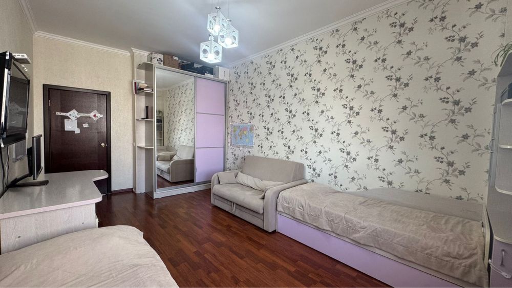 3х комнатная Левый Берег