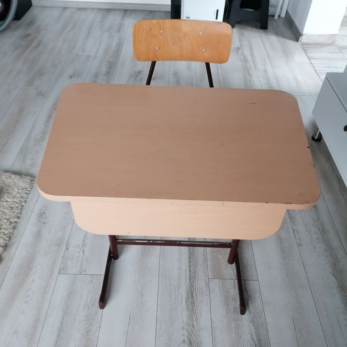 Set birou pentru copii și scaun