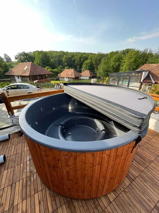Джакузи на дърва с хидро масаж + филтрираща система