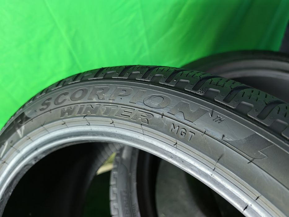 255/40R21 Pirelli 2022 6,5mm stare foarte buna