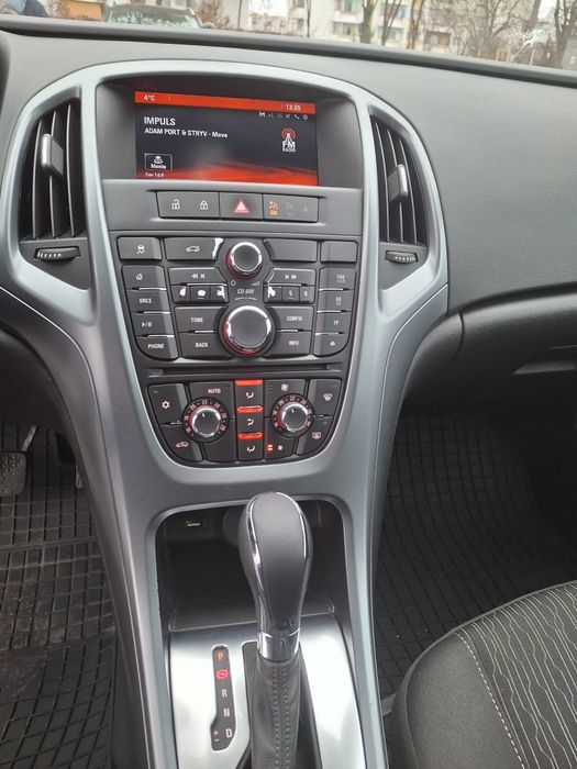 Vand Opel Astra J 2016