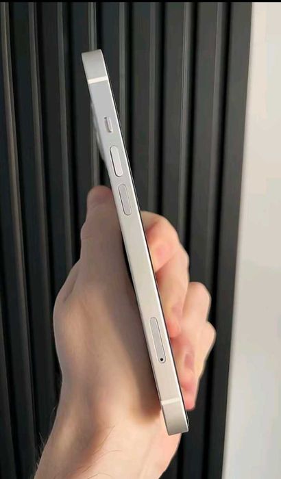 IPhone 13  продаётся