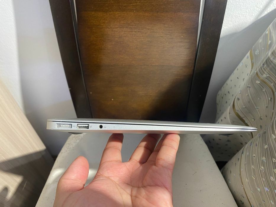 Apple Macbook intel core i5