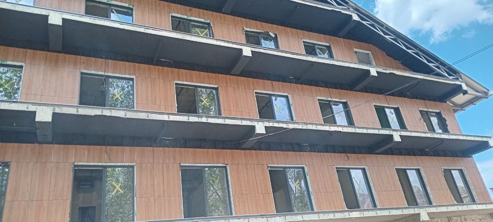 Akfa rom va eshiklarini ornatib beramiz kafolatli va sifatli