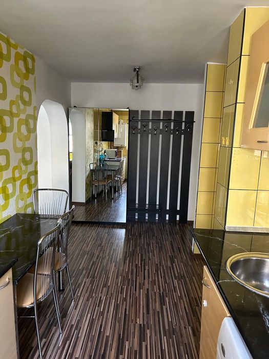 Apartament 4 camere de închiriat | 3 dormitoare | 2 băi | Loc de parcare | Mall Plaza – Drumul Taberei | 800 €/lună